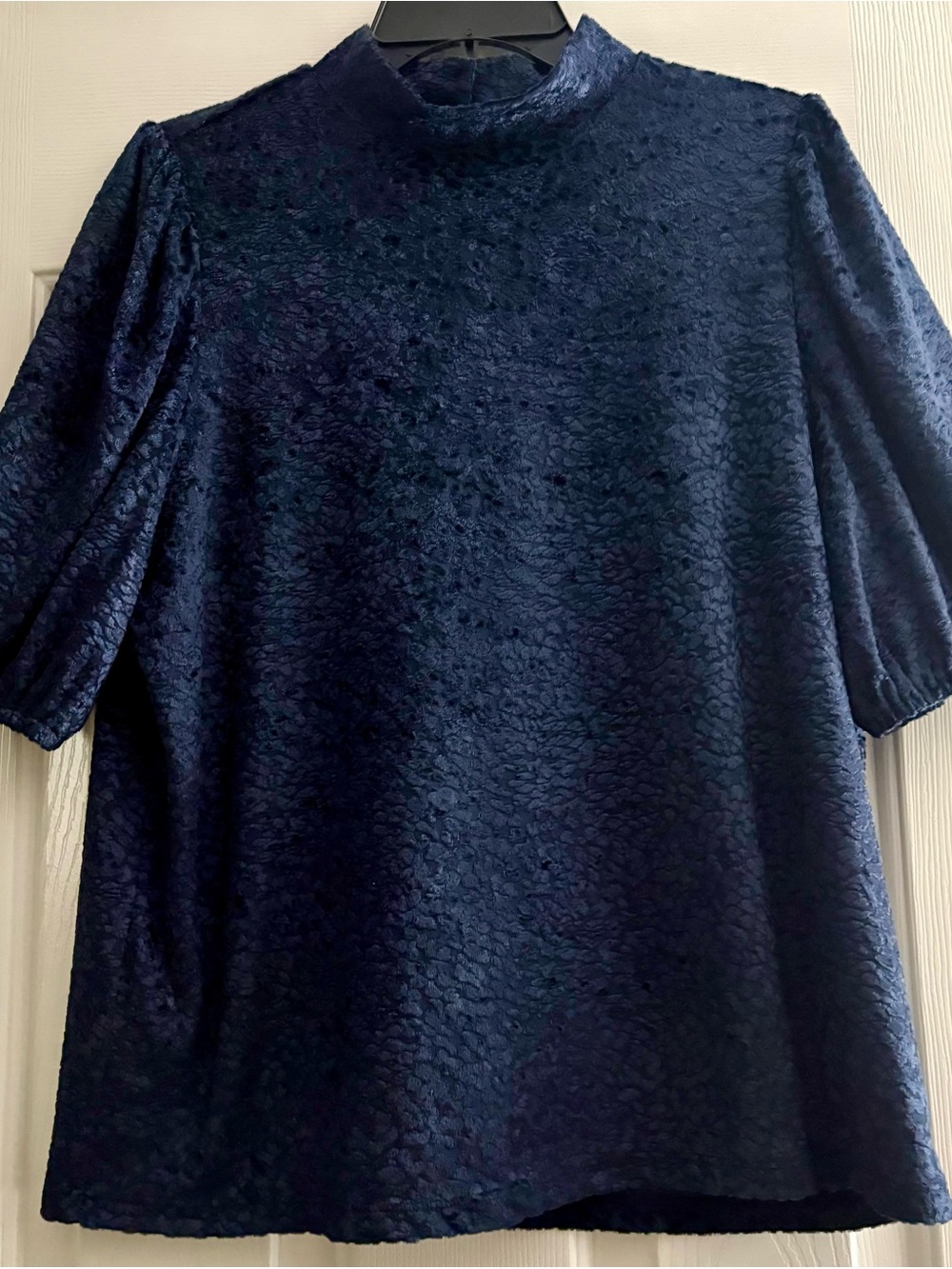 Ann Taylor Navy Textured Short-Sleeve Keyhole Blouse